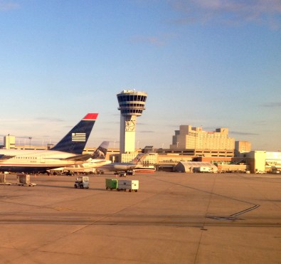 control_tower_at_philadelphia_international_airport_phl_-_panoramio