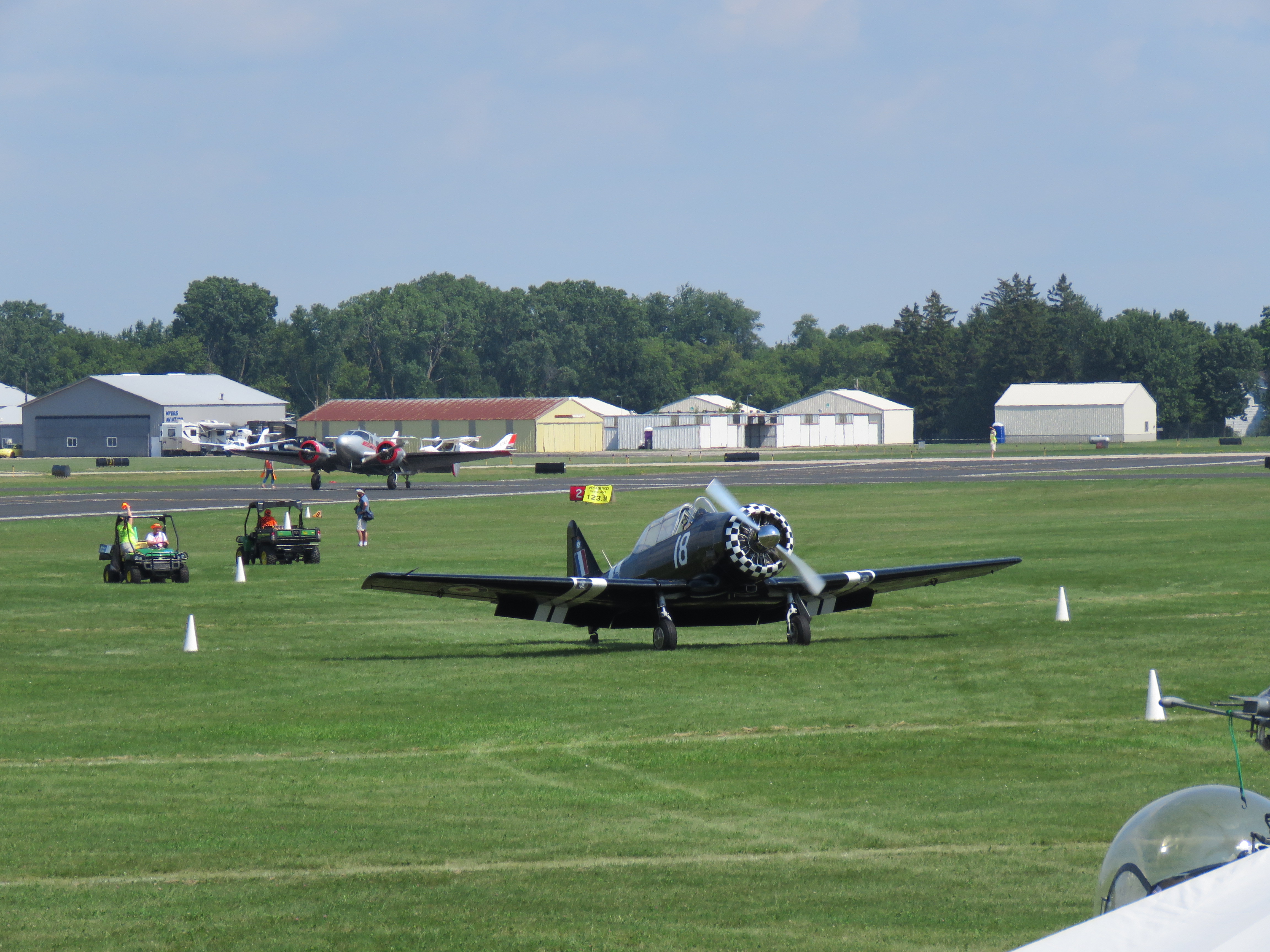 EF957E19-8ED3-4C8A-882B-2D0666C0032B