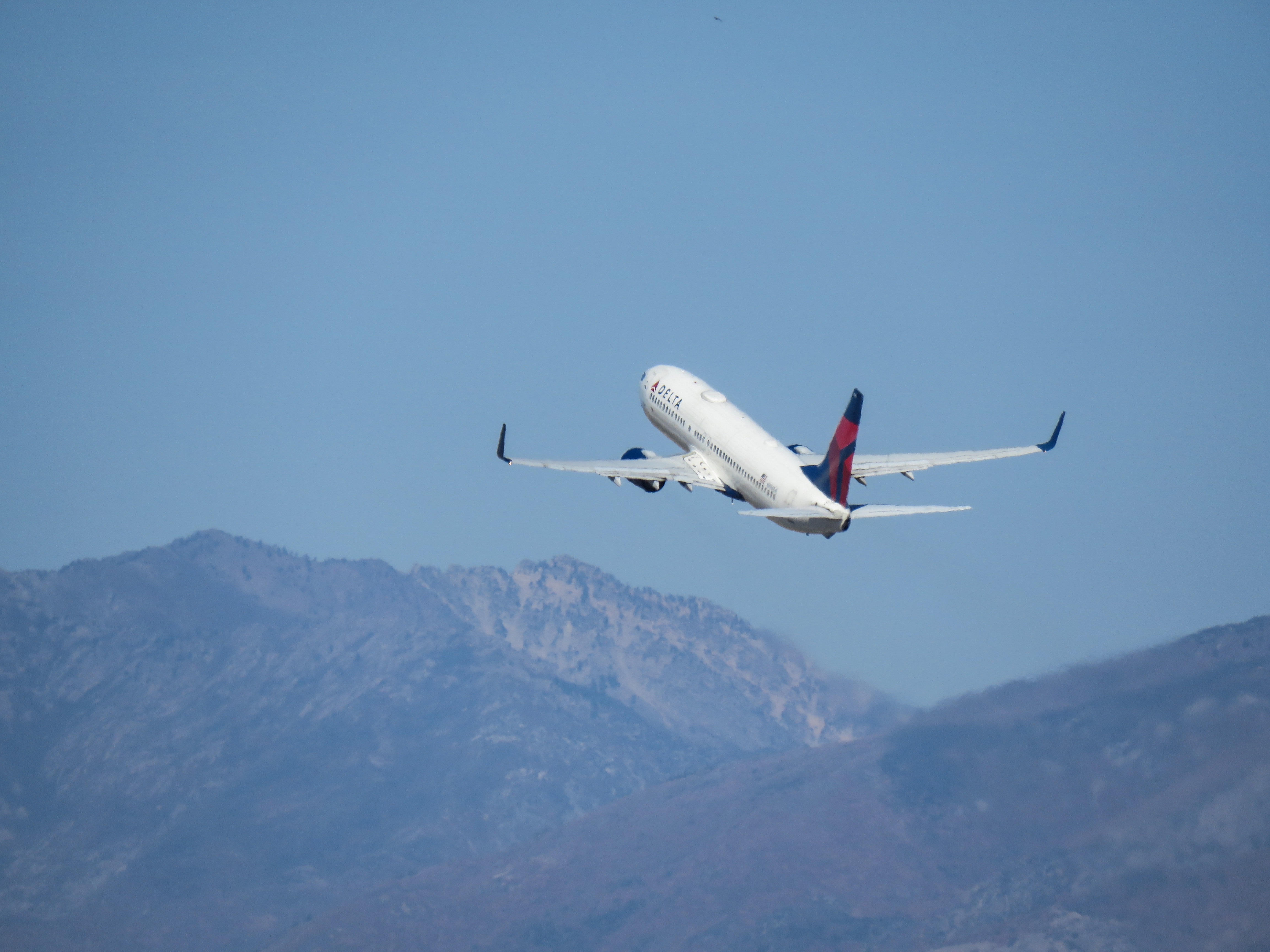 2928953A-0147-4066-9B5B-242B99A19C93