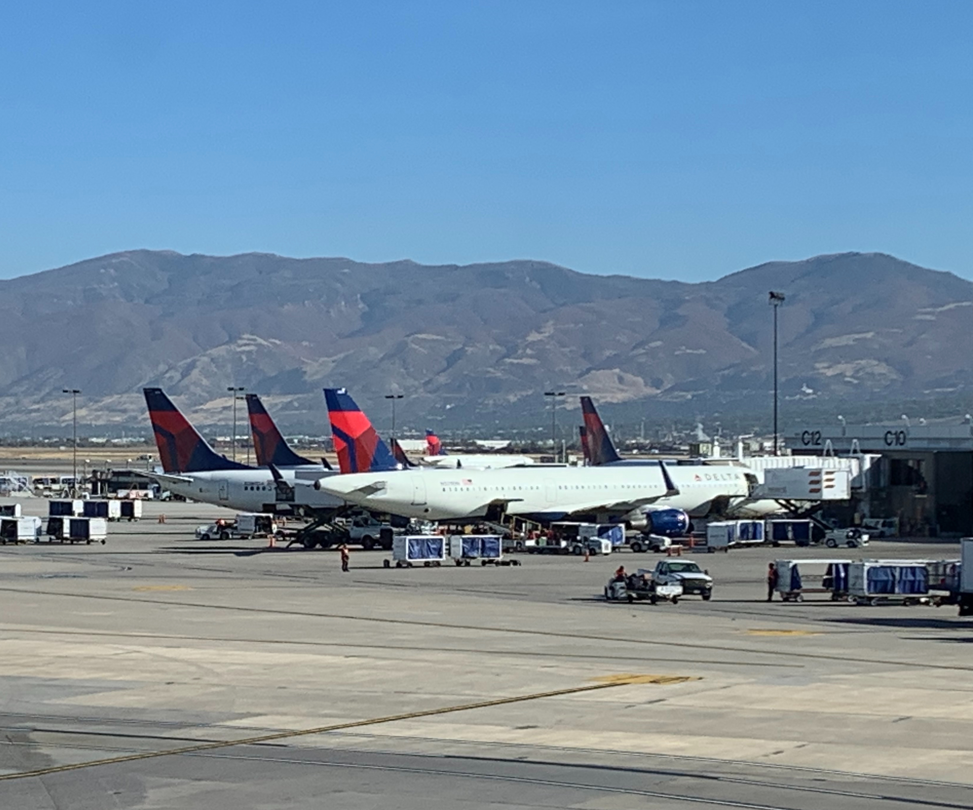 9651C864-CDA2-4EB3-BBDE-E35E2E4EF924